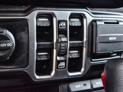 Used 2021 Jeep Wrangler Unlimited Sport image 19