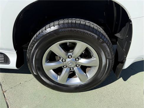 Used 2012 Lexus GX 460 Premium AWD/4WD image 10