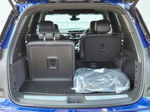 New 2024 Cadillac XT6 Premium Luxury w/ Platinum Package image 27