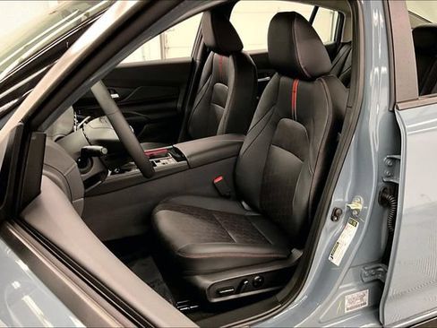New 2026 Nissan Sentra SR w/ SR Premium Package FWD image 10