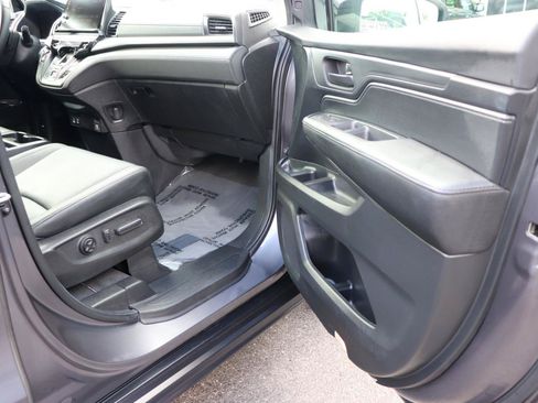 Used 2026 Honda Odyssey EX-L image 17