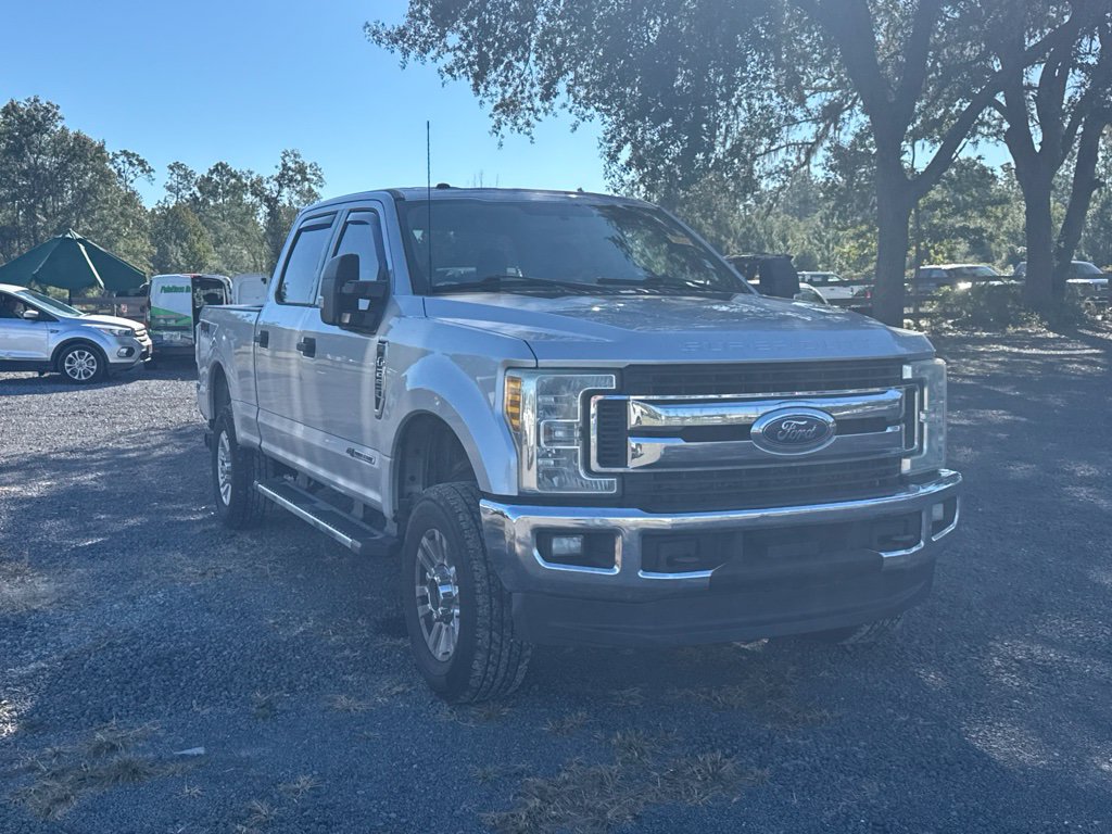 Used 2017 Ford F250 XLT w/ XLT Value Package AWD/4WD image 7