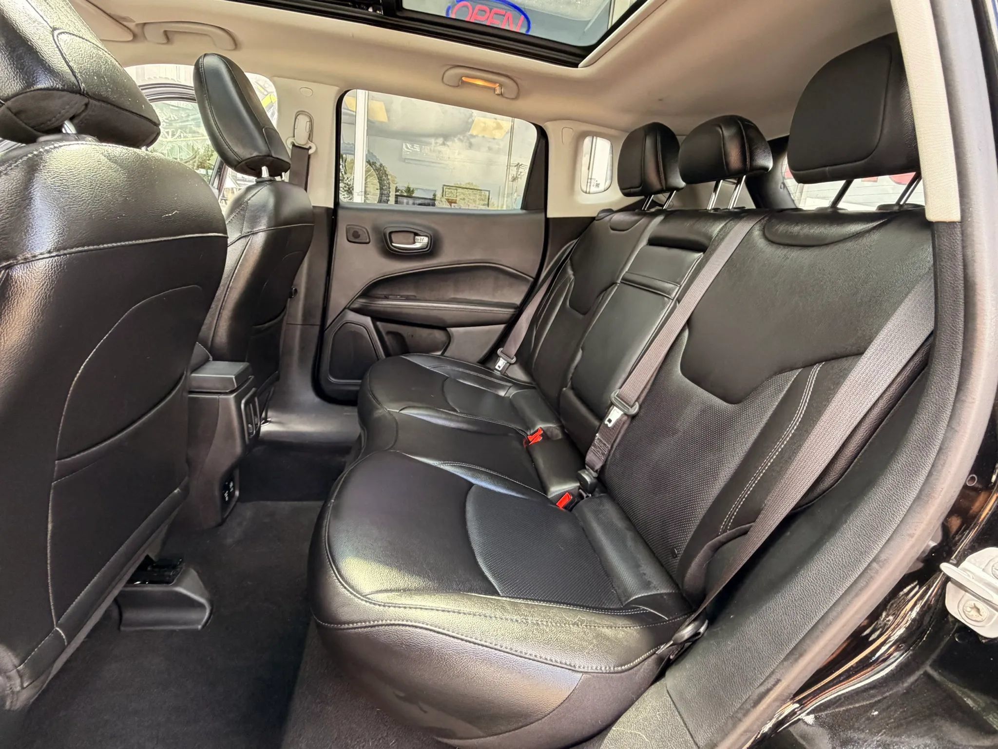 Used 2019 Jeep Compass High Altitude AWD/4WD image 11