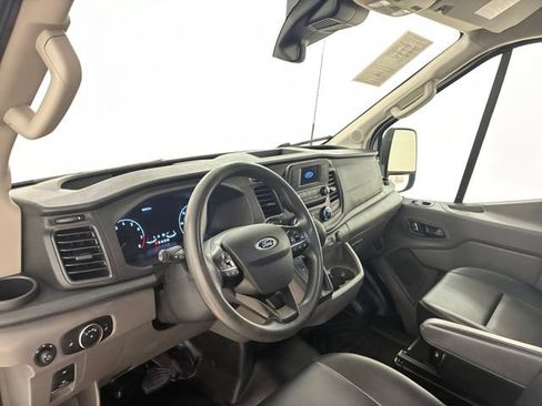 Used 2024 Ford Transit 250 148 High Roof AWD image 18
