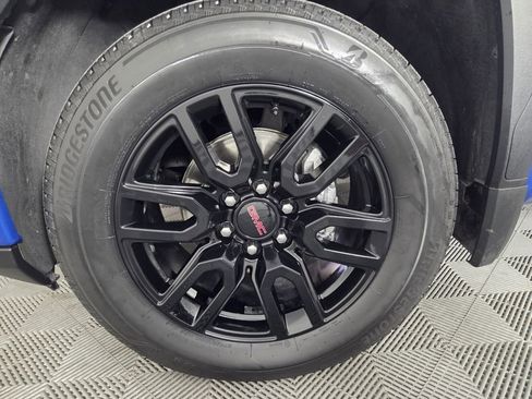Used 2024 GMC Sierra 1500 Elevation RWD image 8