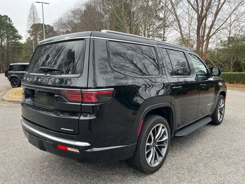 Used 2024 Jeep Wagoneer Series II w/ Premium Group I image 8