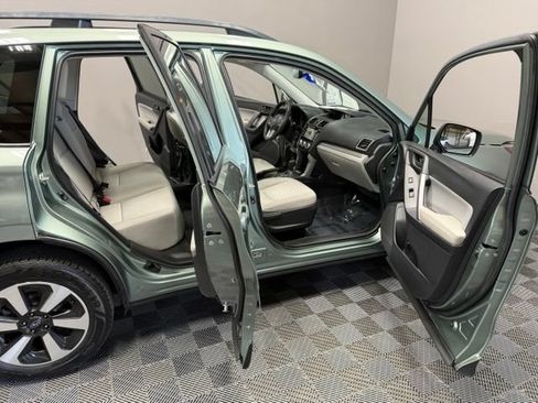 Used 2018 Subaru Forester 2.5i Premium w/ All-Weather Package AWD/4WD image 24