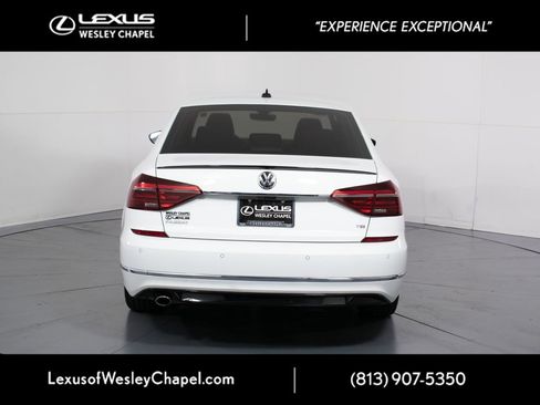 Used 2019 Volkswagen Passat 2.0T SE R-Line FWD image 7