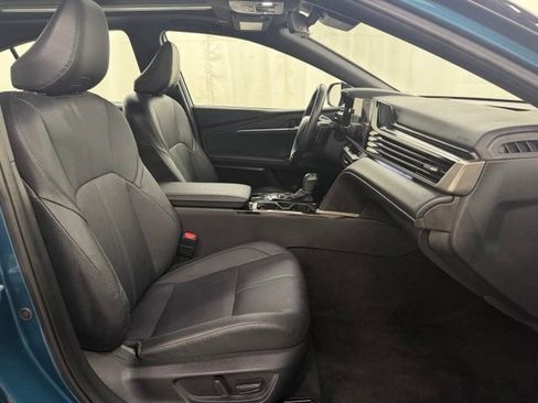 Used 2025 Toyota Camry XSE FWD image 12