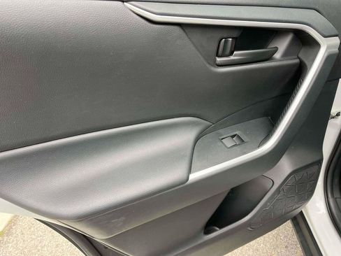 Used 2024 Toyota RAV4 LE image 5