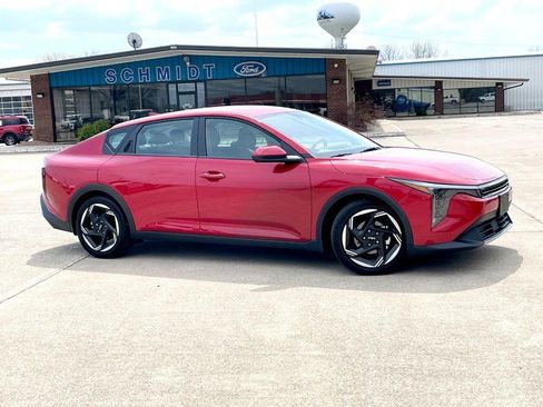 Used 2025 Kia K4 EX image 3