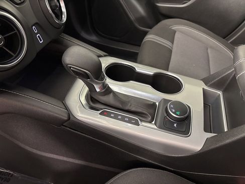 Used 2025 Chevrolet Blazer LT image 34