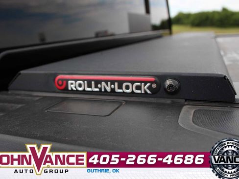 Used 2024 GMC Sierra 2500 AT4 w/ AT4 Premium Plus Package AWD/4WD image 14
