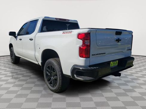 New 2026 Chevrolet Silverado 1500 Custom Trail Boss w/ LPO, Dark Essentials Package image 4
