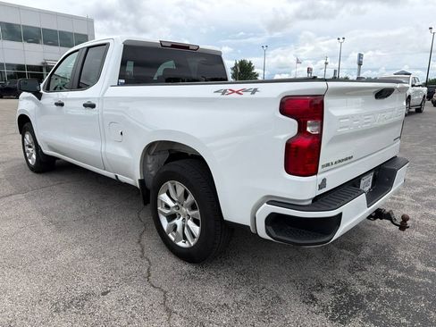 Used 2023 Chevrolet Silverado 1500 Custom AWD/4WD image 4