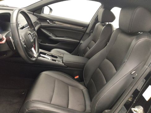Used 2019 Honda Accord Sport image 17