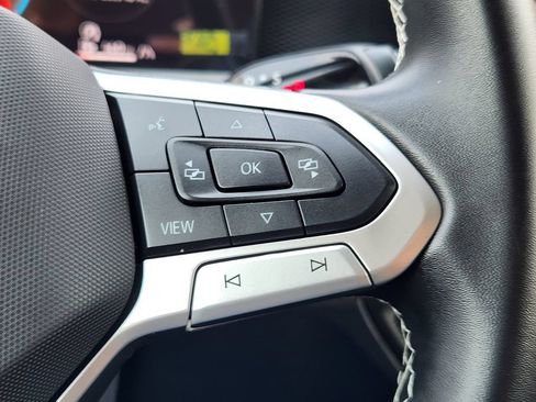 Certified 2026 Volkswagen Tiguan SE AWD/4WD image 22