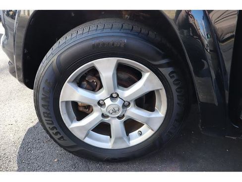 Used 2010 Toyota RAV4 Limited image 15