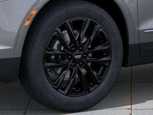 Used 2026 Cadillac XT5 Luxury w/ LPO, ONYX Package AWD/4WD image 9