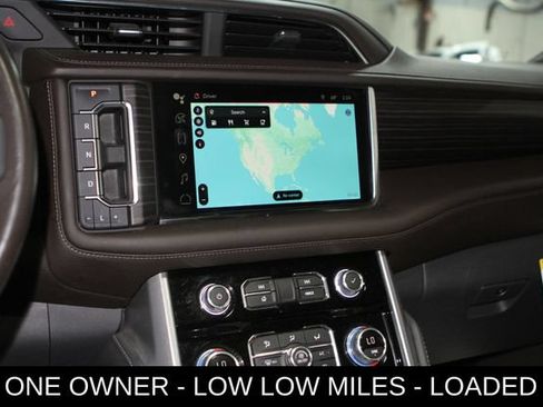 Used 2022 GMC Yukon XL Denali AWD/4WD image 22