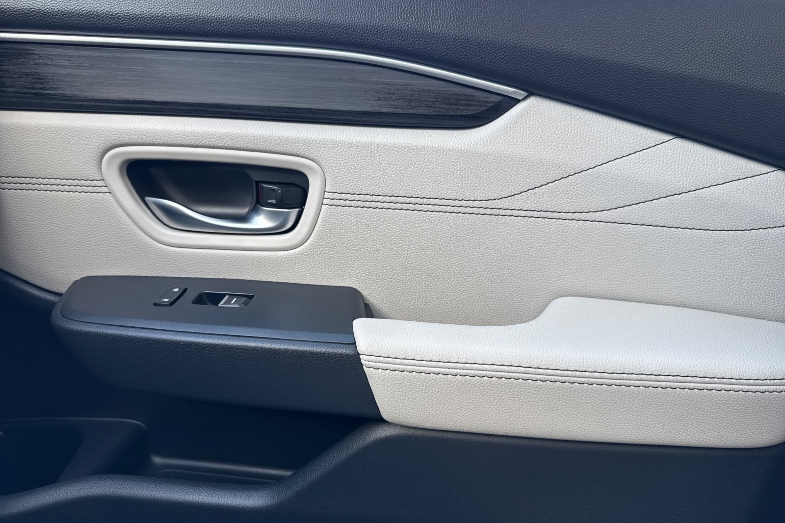 New 2026 Honda Pilot Touring image 21