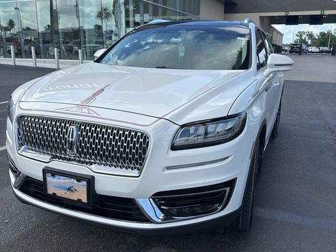 Used 2020 Lincoln Nautilus Reserve w/ Cargo Utility Package AWD/4WD image 3