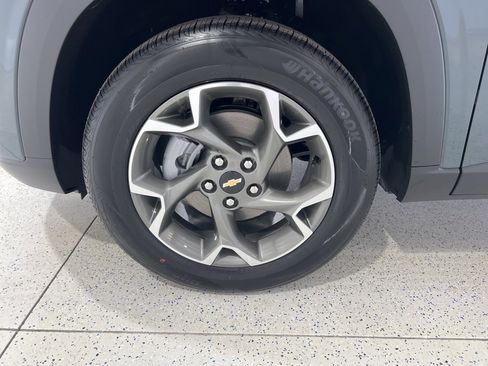 New 2026 Chevrolet Trax LT w/ Driver Confidence Package image 29