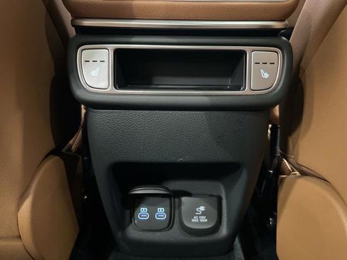 Used 2025 Genesis GV80 3.5T Advanced image 34