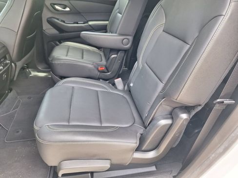 Used 2023 Chevrolet Traverse LT FWD image 22