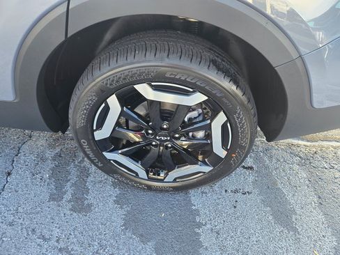 New 2025 Kia Telluride S image 23