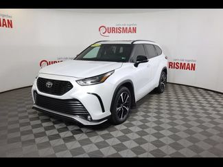 Used 2022 Toyota Highlander XSE AWD/4WD video 1