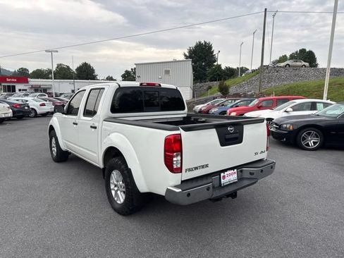 Used 2018 Nissan Frontier SV w/ Value Truck Package AWD/4WD image 6