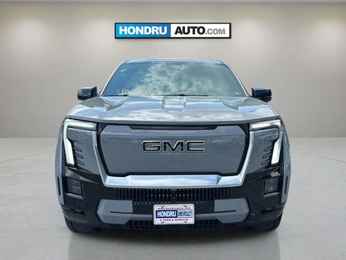 Used 2025 GMC Sierra EV Denali AWD/4WD image 12
