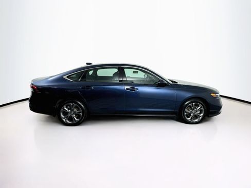 Used 2023 Honda Accord EX image 8