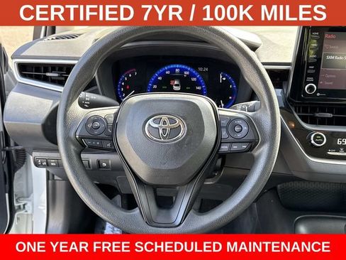Used 2022 Toyota Corolla LE FWD image 16