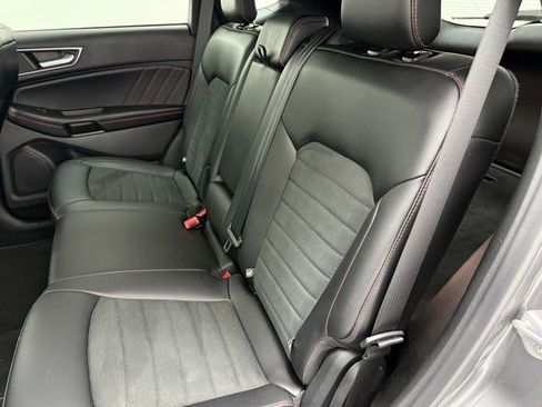 Used 2022 Ford Edge ST-Line image 9