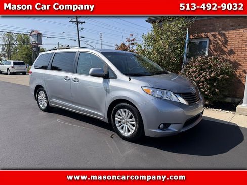 Used 2014 Toyota Sienna XLE w/ Entertainment Package FWD image 1