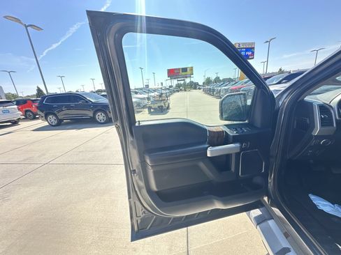 Used 2020 Ford F150 Lariat AWD/4WD image 23