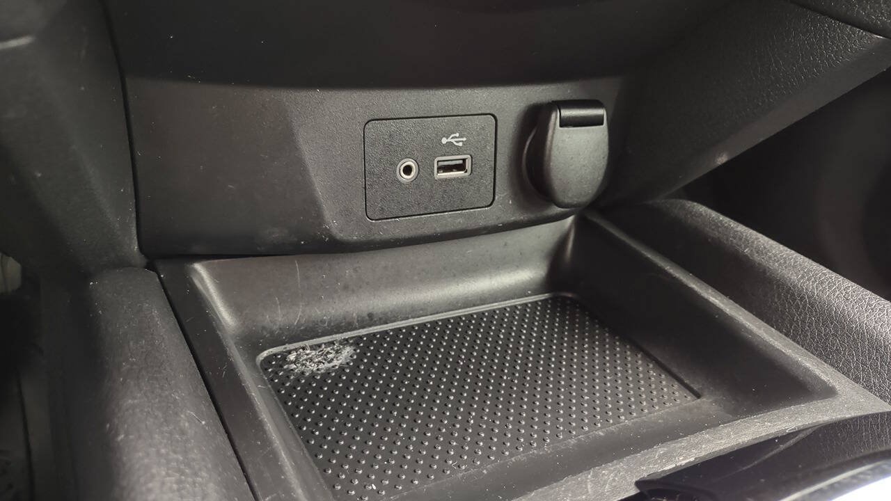Used 2020 Nissan Rogue S FWD image 22