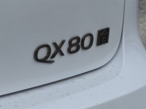 New 2026 INFINITI QX80 Autograph w/ Premium Cargo Package image 9