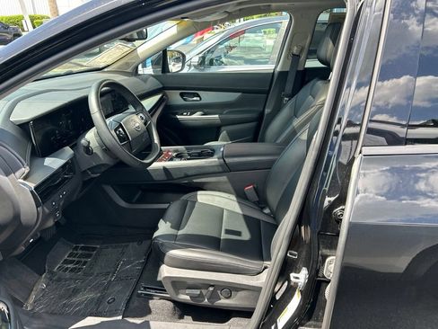 Certified 2025 Nissan Murano SL AWD/4WD image 17
