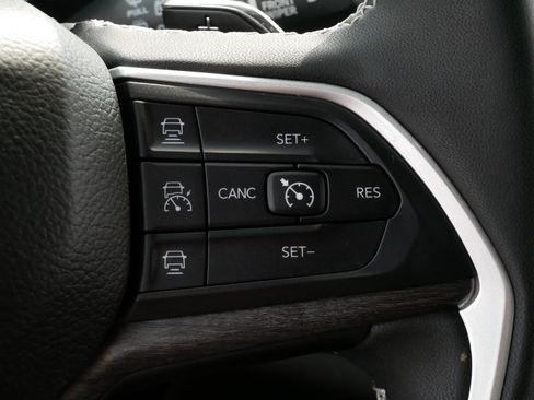 Used 2022 Jeep Grand Cherokee Limited 4xe AWD/4WD image 25