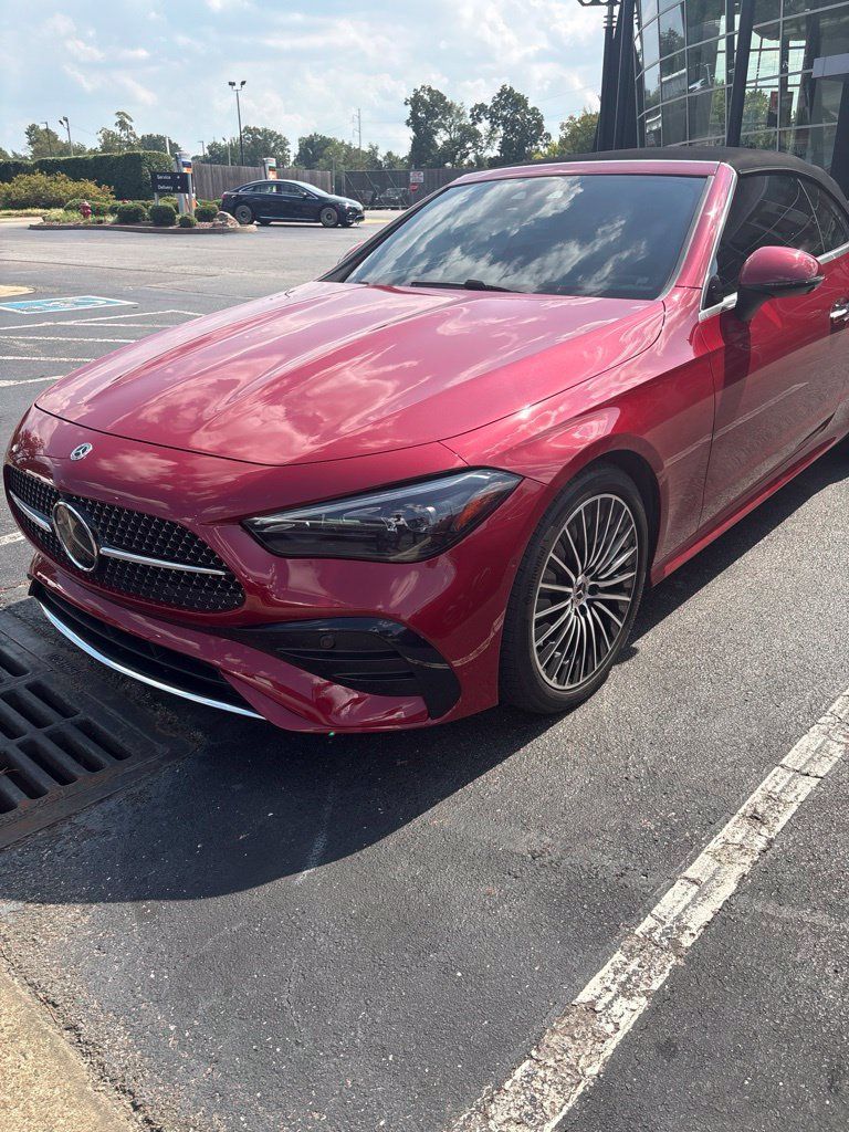 Used 2024 Mercedes-Benz CLE 300 4MATIC Cabriolet image 2