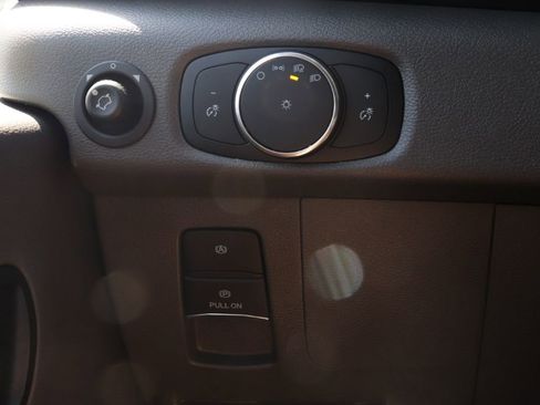 New 2026 Ford Transit 250 148 Medium Roof image 24