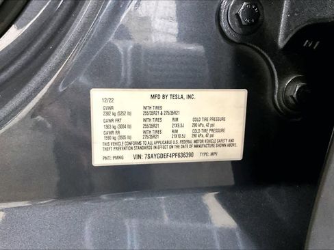 Used 2023 Tesla Model Y Performance image 34