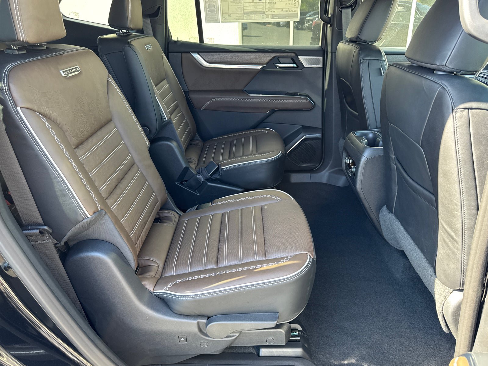 Used 2026 GMC Acadia Denali Ultimate w/ LPO, Illumination Package AWD/4WD image 19