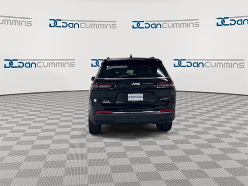 New 2025 Jeep Grand Cherokee L Limited w/ Luxury Tech Group II image 11