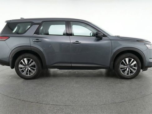 Used 2025 Nissan Pathfinder SV AWD/4WD image 11