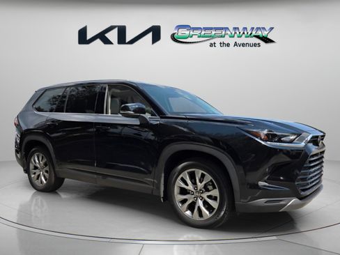 Used 2025 Toyota Grand Highlander AWD Hybrid image 1