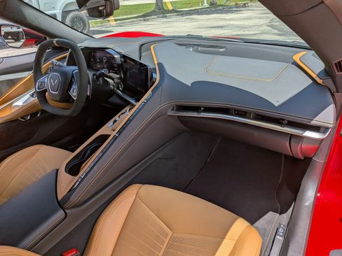 Used 2021 Chevrolet Corvette Stingray Preferred Cpe w/ Z51 Performance Package RWD image 15